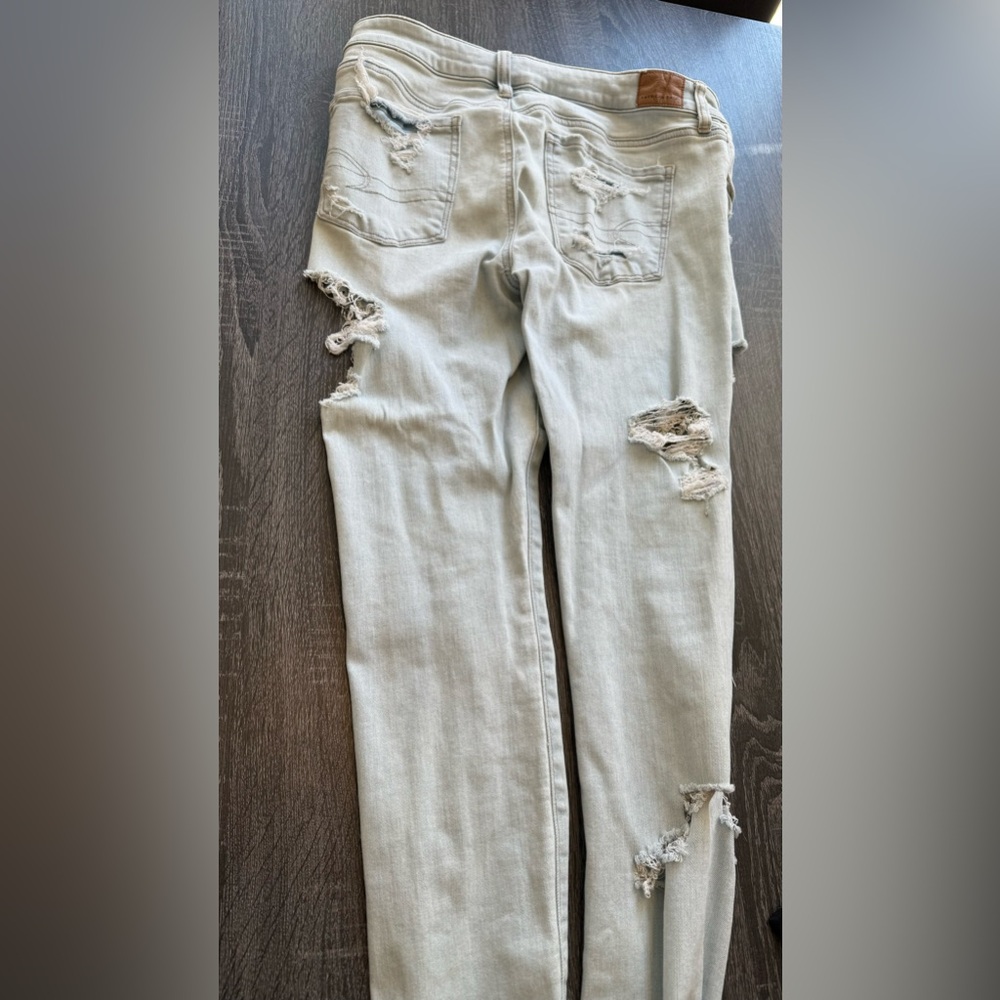 American eagle ripped jeans